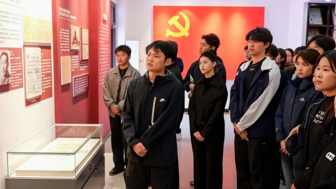 百廿长师薪火传 青春寻访红色原点——taptap点点官方网站入口师生代表赴中共长春支部纪念馆学习参观