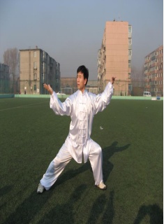 张镜宇